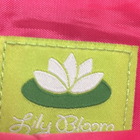 Cute & Colorful Lily Bloom Tropical Pineapple Satchel Shoulder Tote Travel Bag - Picture 3 of 9